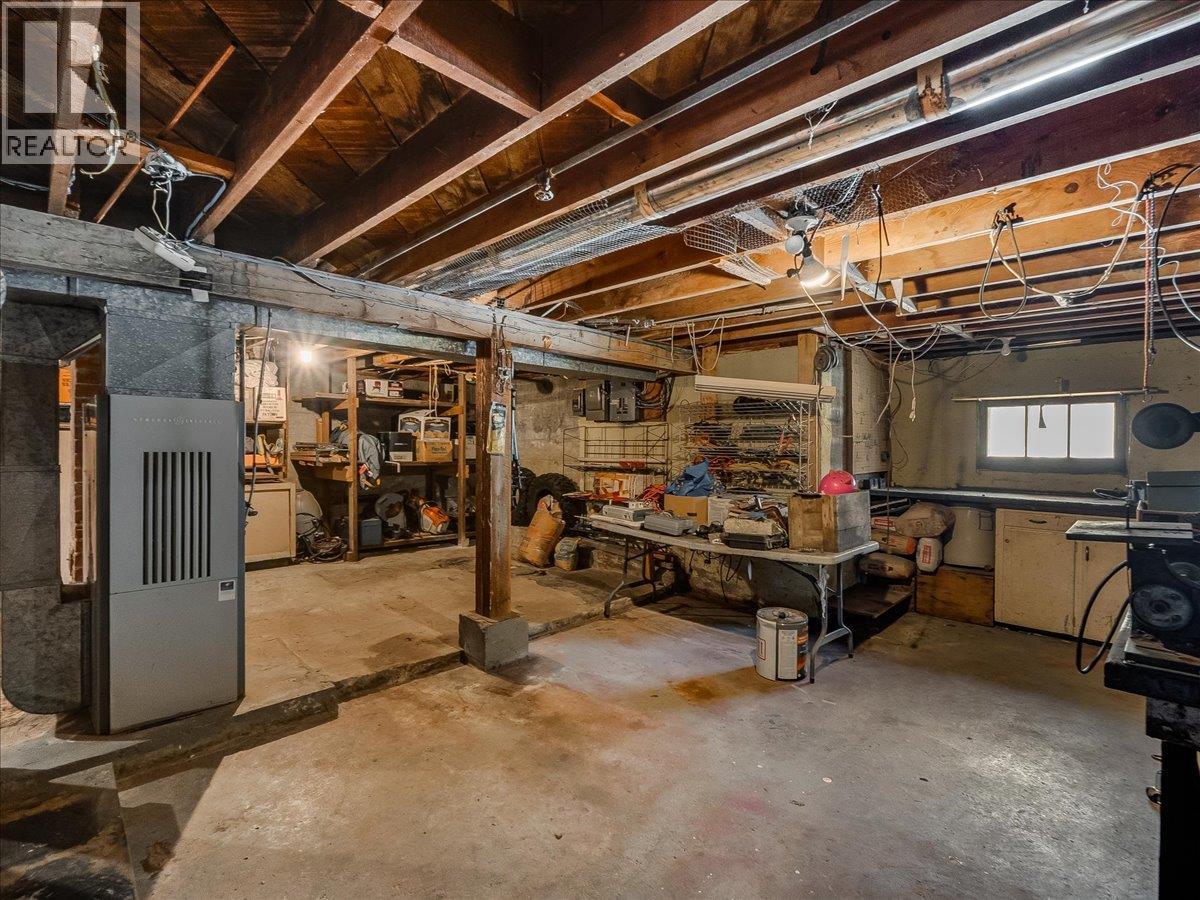 2150 Thompson Avenue, Rossland, British Columbia  V0G 1Y0 - Photo 28 - 10380851