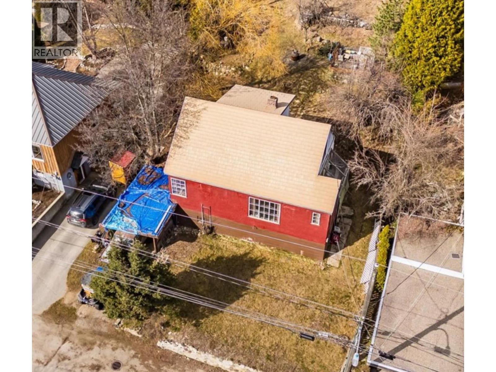 2150 Thompson Avenue, Rossland, British Columbia