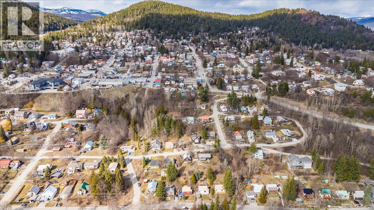 2150 Thompson Avenue, Rossland, British Columbia  V0G 1Y0 - Photo 43 - 10380851