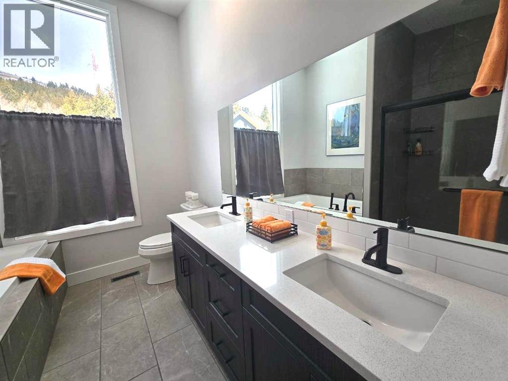 39 Kananaskis Way, Coleman, Alberta  T0K 0M0 - Photo 18 - A2290184