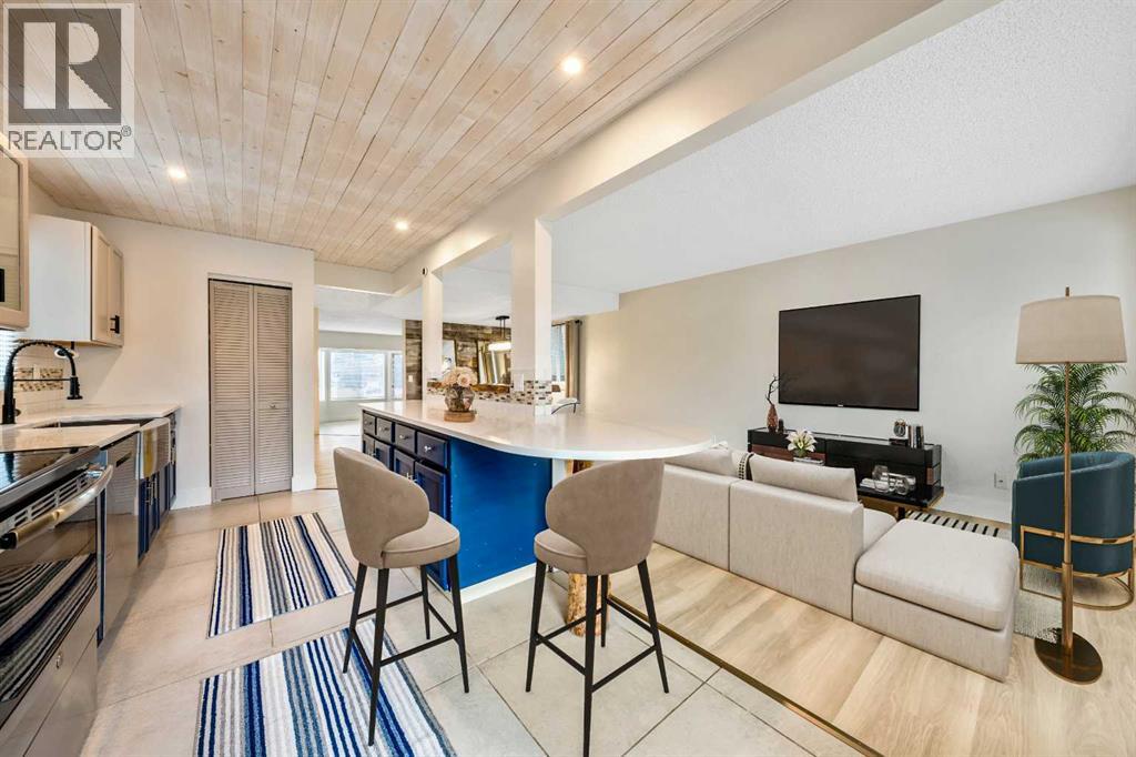 100 Woodfield Green Sw, Calgary, Alberta  T2W 3T9 - Photo 13 - A2296479