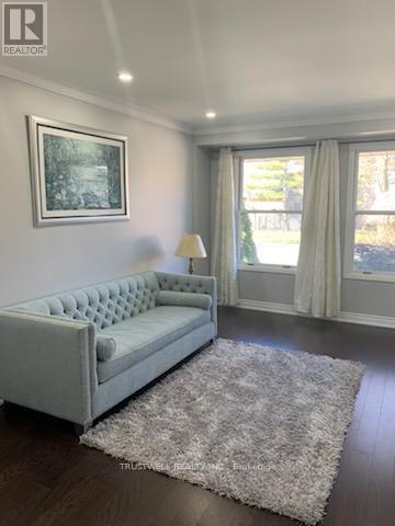 82 Ferndell Circle, Markham, Ontario  L3R 3Y8 - Photo 4 - N12931232