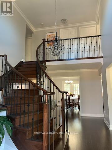 82 Ferndell Circle, Markham, Ontario  L3R 3Y8 - Photo 5 - N12931232