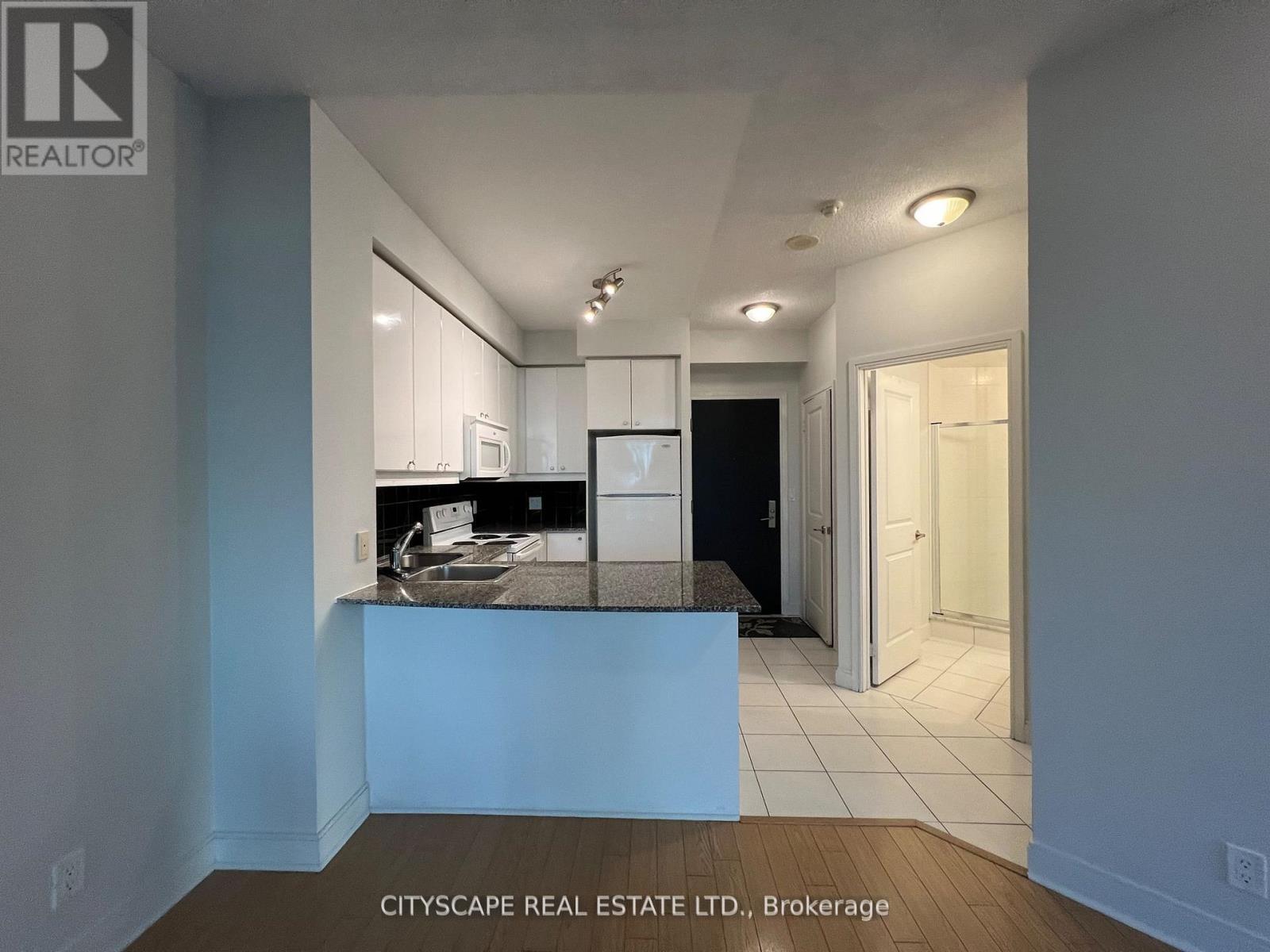 510 - 80 Absolute Avenue, Mississauga (City Centre), Ontario  L4Z 0A5 - Photo 8 - W12931192