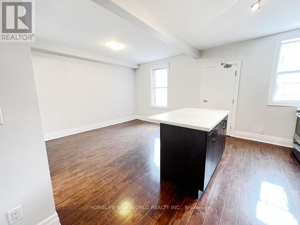 Main - 3 Roblocke Avenue, Toronto (Dovercourt-Wallace Emerson-Junction), Ontario  M6G 3R6 - Photo 5 - W12931208