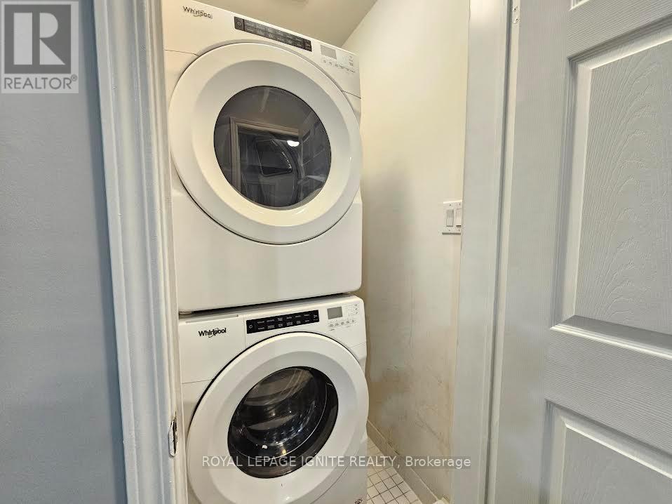 333 - 250 Sunny Meadow Boulevard, Brampton (Sandringham-Wellington), Ontario  L6R 3Y7 - Photo 5 - W12931210