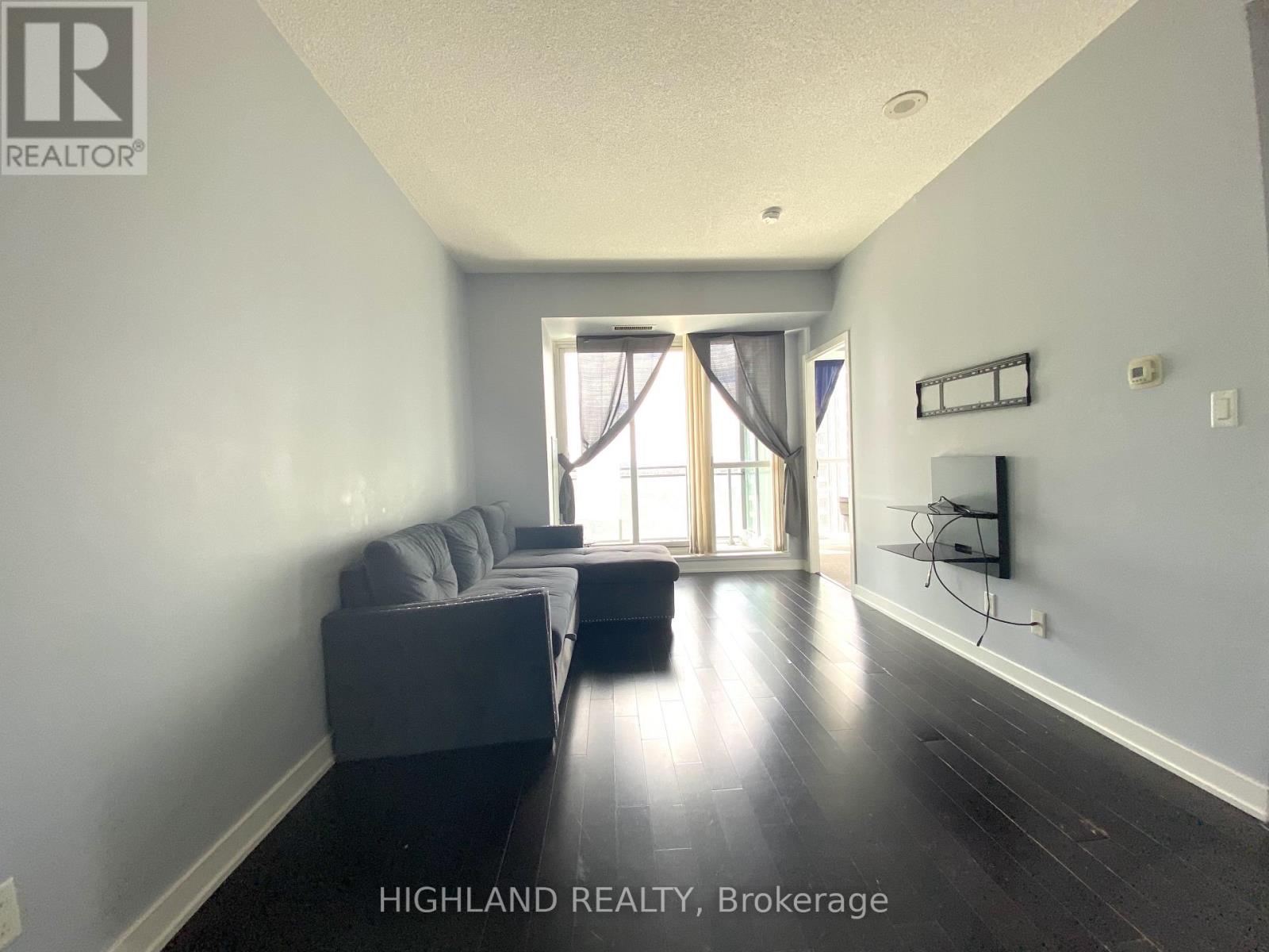 1206 - 4070 Confederation Parkway, Mississauga (City Centre), Ontario  L5B 0E9 - Photo 4 - W12931238