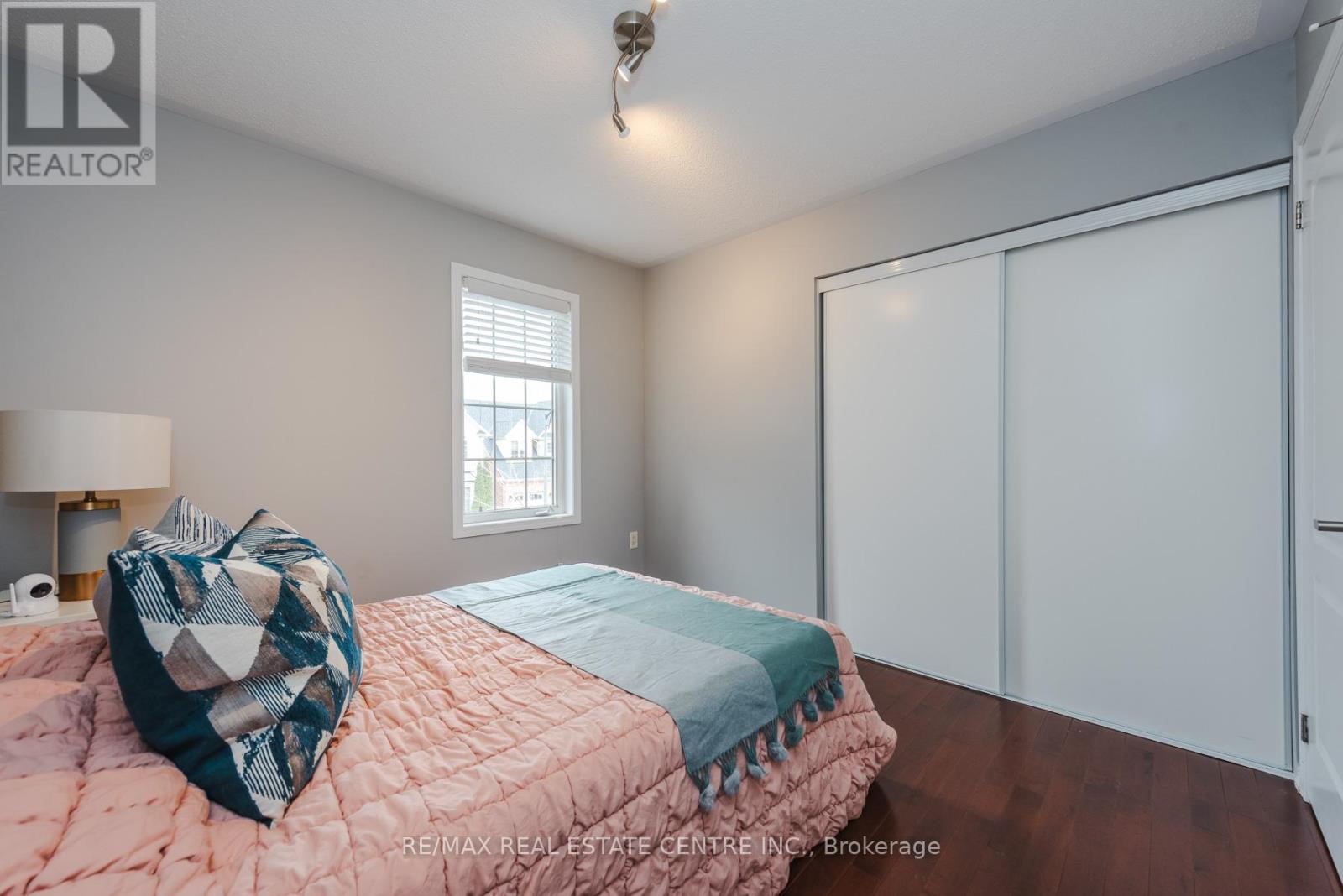 920 Bessy Trail, Milton, Ontario  L9T 0H2 - Photo 23 - W12931262