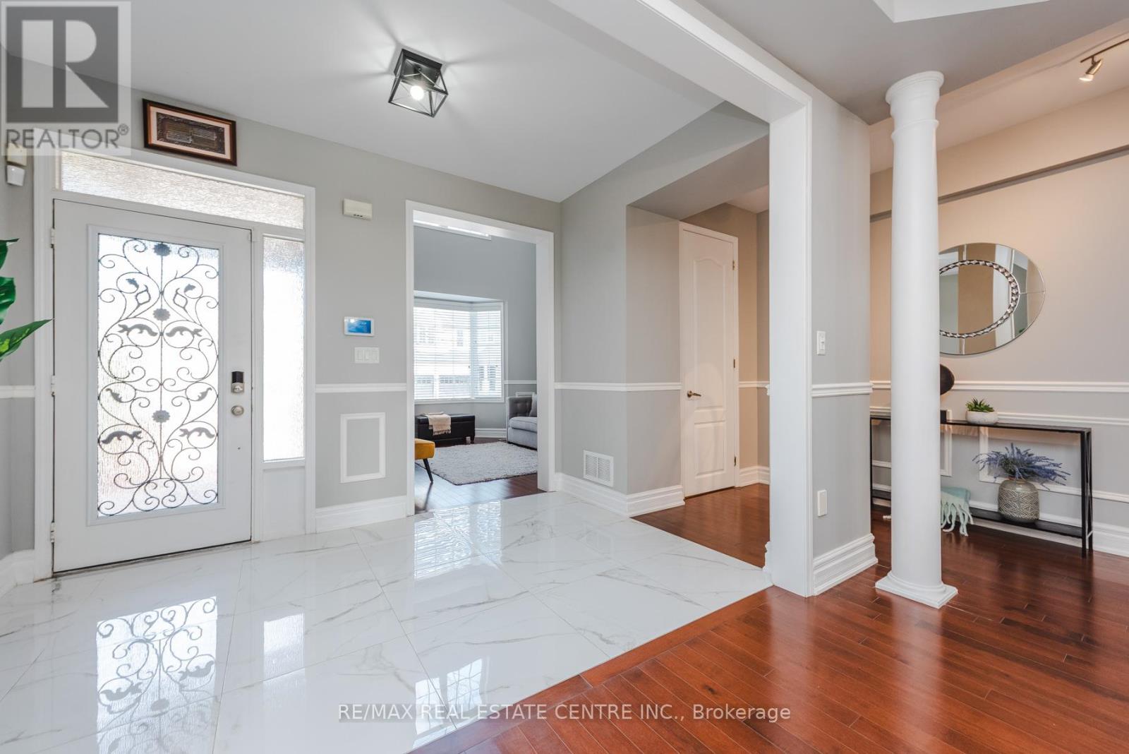 920 Bessy Trail, Milton, Ontario  L9T 0H2 - Photo 3 - W12931262