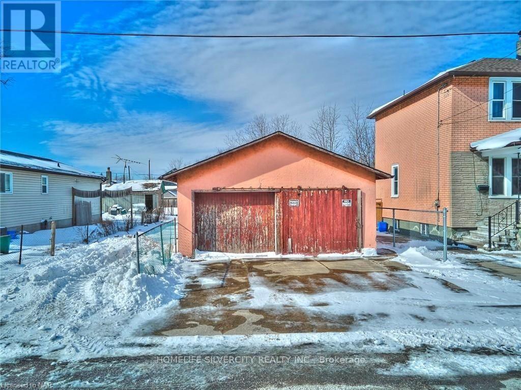 4129 Dyson Avenue, Niagara Falls, Ontario  L2E 3L6 - Photo 6 - X12931216