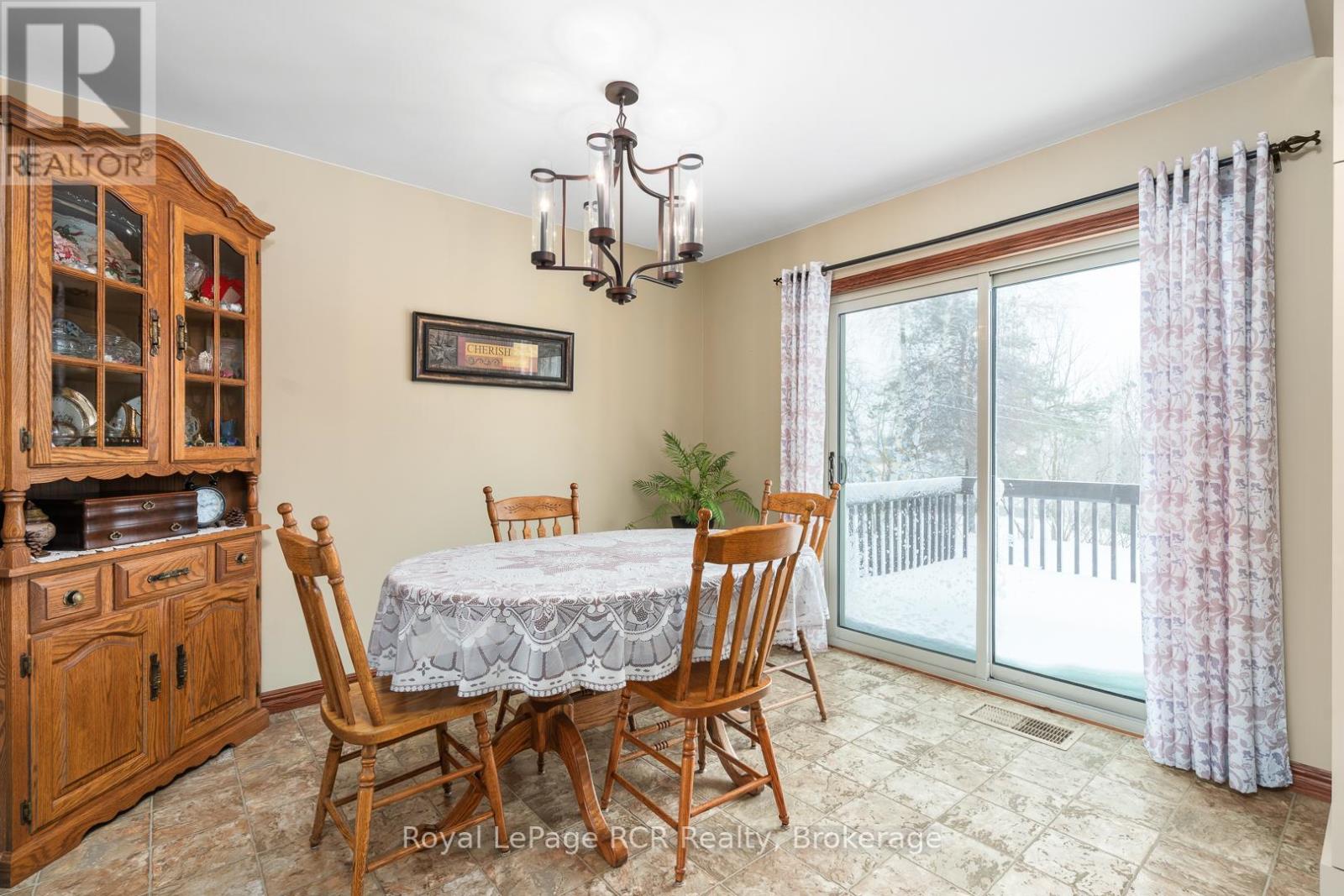 1003 Victoria Street, West Grey, Ontario  N0G 1C0 - Photo 16 - X12889374