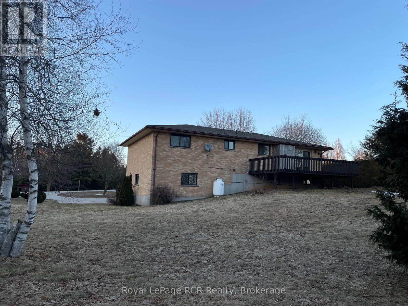 1003 Victoria Street, West Grey, Ontario  N0G 1C0 - Photo 37 - X12889374