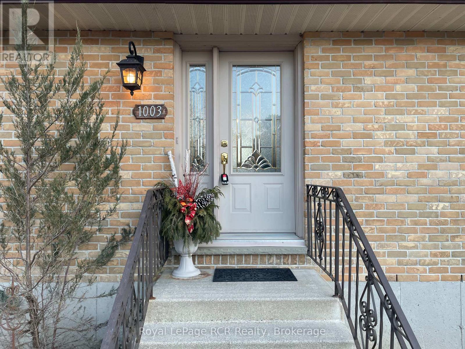 1003 Victoria Street, West Grey, Ontario  N0G 1C0 - Photo 6 - X12889374