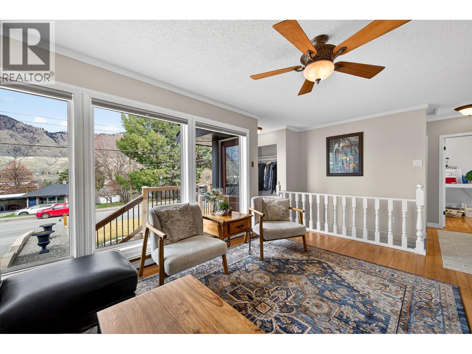 2095 Valleyview Drive, Kamloops, British Columbia  V2C 4C3 - Photo 4 - 10381109