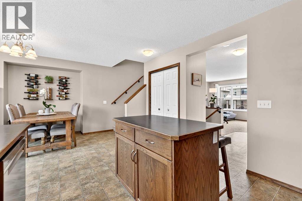 57 Everridge Way SW, Calgary, Alberta  T2Y 4S7 - Photo 18 - A2296795