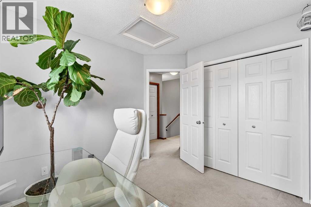 57 Everridge Way SW, Calgary, Alberta  T2Y 4S7 - Photo 29 - A2296795