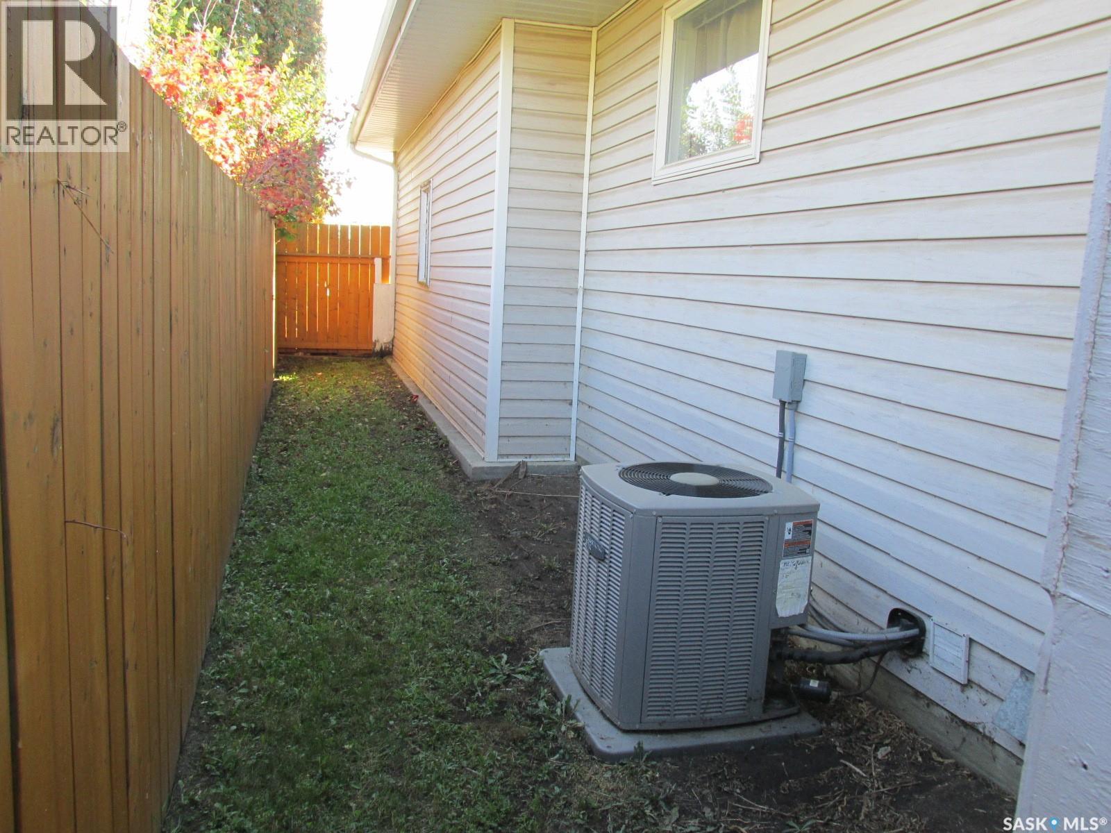 613 9th Avenue W, Nipawin, Saskatchewan  S0E 1E0 - Photo 48 - SK027472