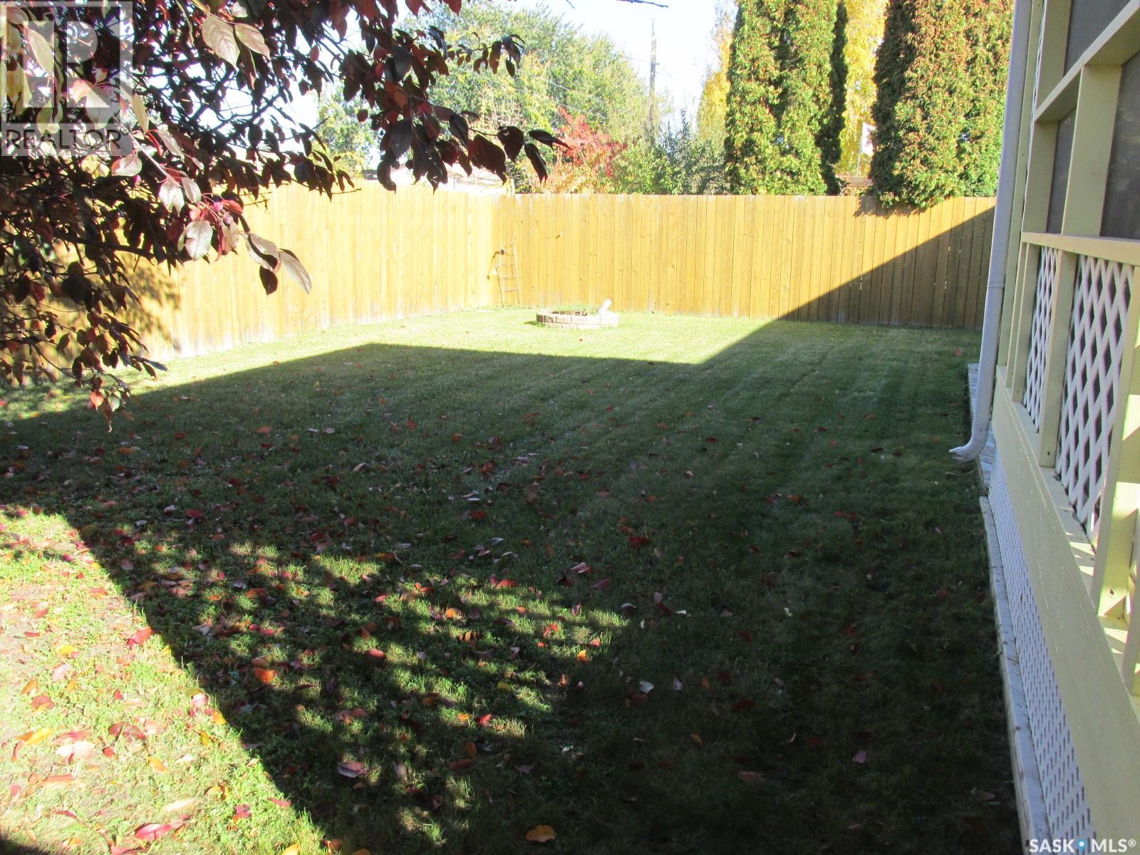 613 9th Avenue W, Nipawin, Saskatchewan  S0E 1E0 - Photo 49 - SK027472