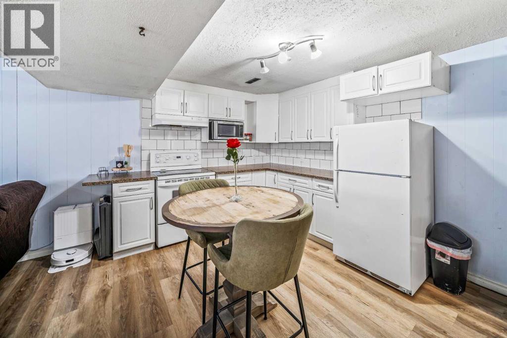 408 Queen Charlotte Drive SE, Calgary, Alberta  T2J 4H3 - Photo 18 - A2296570