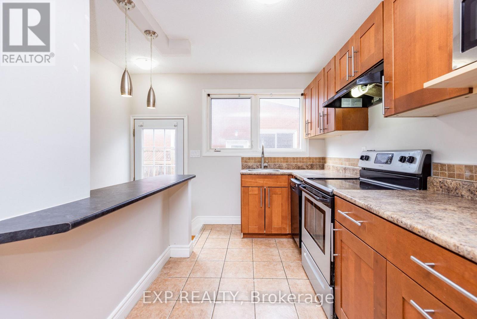 1272 Maitland Avenue, Ottawa, Ontario  K2C 2C6 - Photo 11 - X12931270