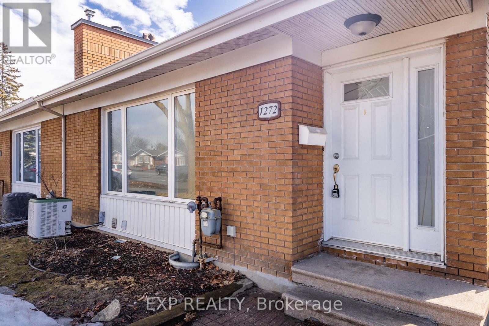 1272 Maitland Avenue, Ottawa, Ontario  K2C 2C6 - Photo 2 - X12931270