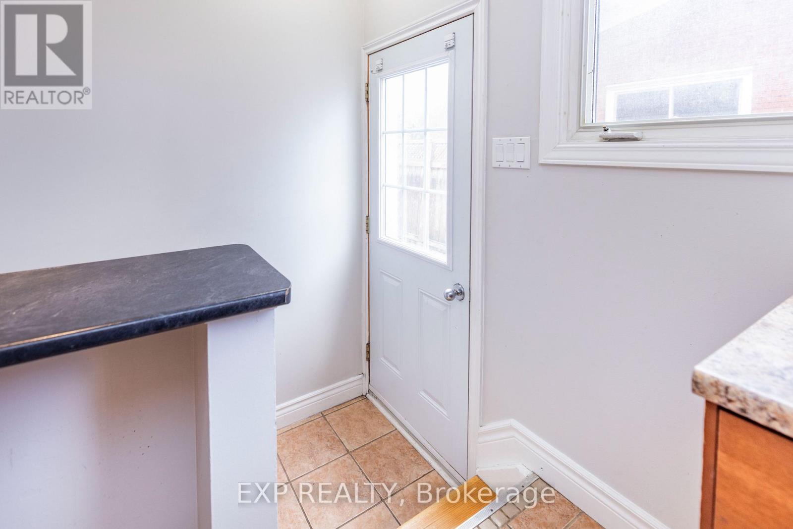 1272 Maitland Avenue, Ottawa, Ontario  K2C 2C6 - Photo 22 - X12931270