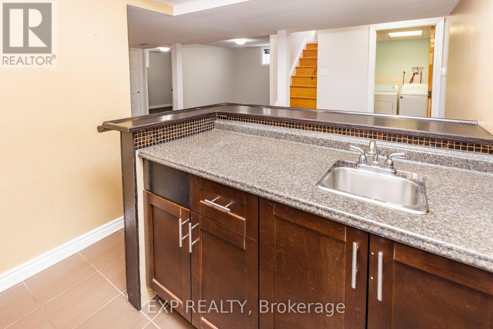 1272 Maitland Avenue, Ottawa, Ontario  K2C 2C6 - Photo 28 - X12931270