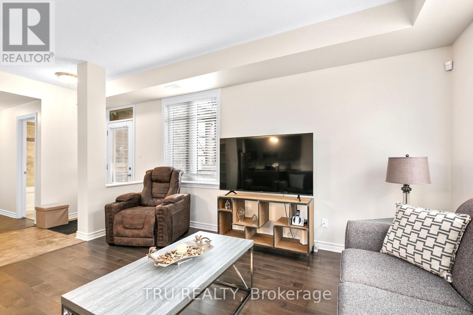 28 Tadley Private, Ottawa, Ontario  K2J 2T3 - Photo 13 - X12931272