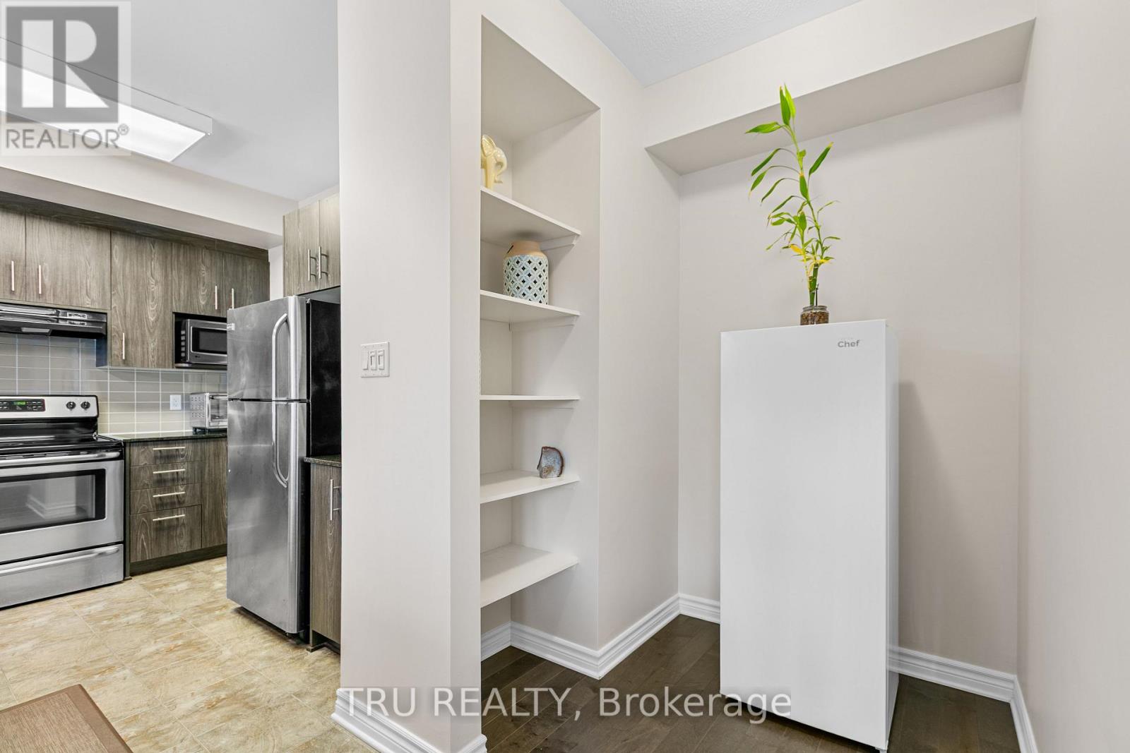 28 Tadley Private, Ottawa, Ontario  K2J 2T3 - Photo 21 - X12931272