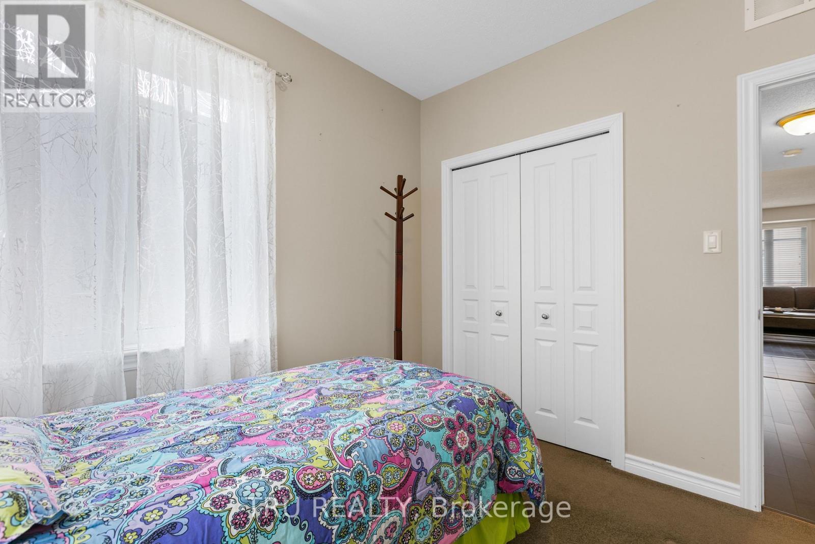 28 Tadley Private, Ottawa, Ontario  K2J 2T3 - Photo 31 - X12931272