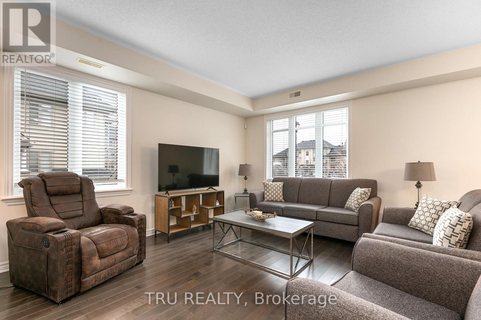 28 Tadley Private, Ottawa, Ontario  K2J 2T3 - Photo 8 - X12931272