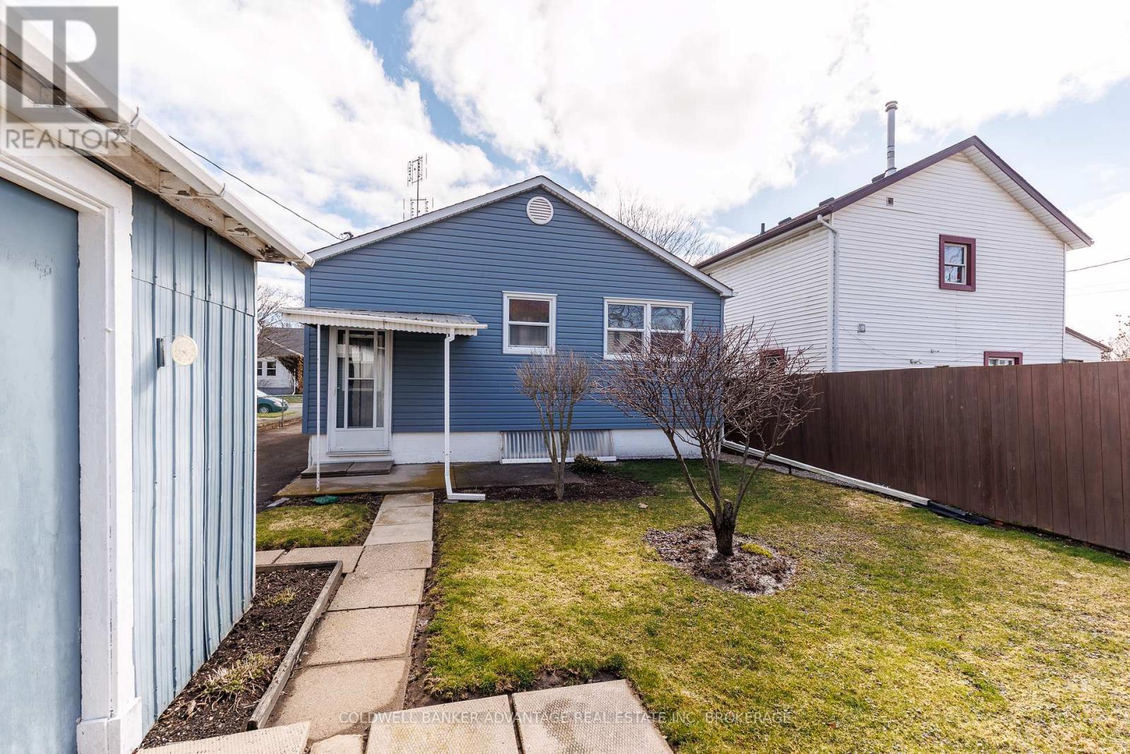 79 Dunkirk Road, Welland, Ontario  L3B 2N7 - Photo 10 - X12931290