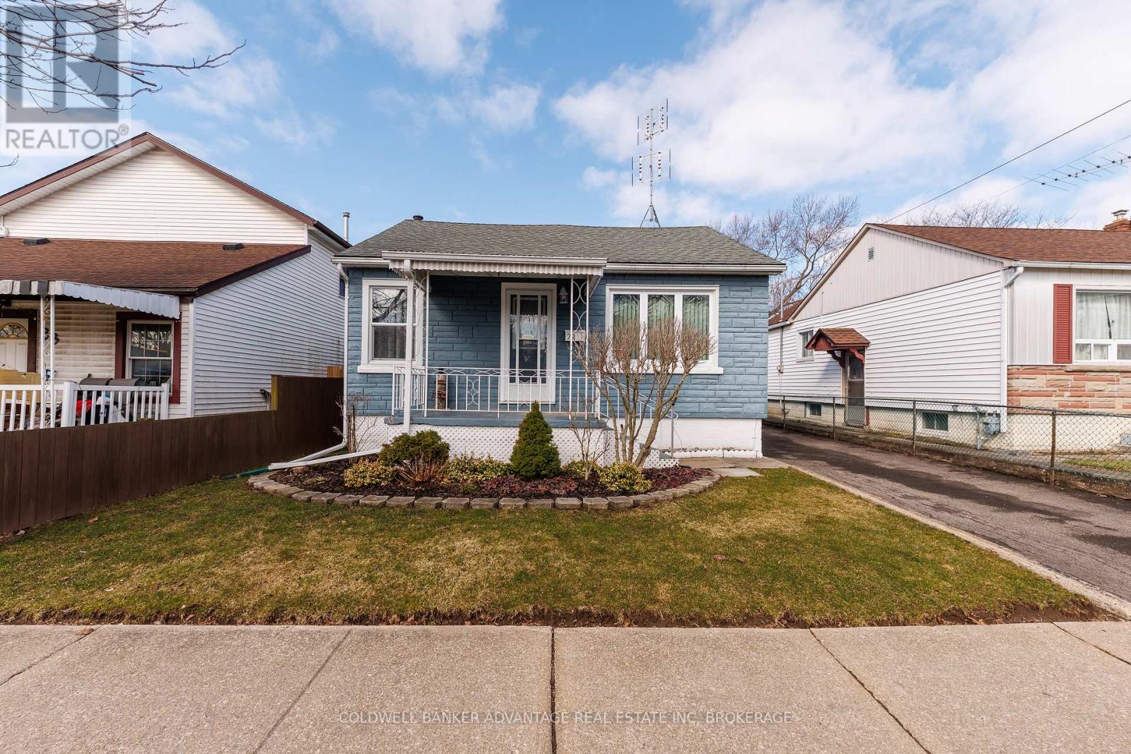 79 Dunkirk Road, Welland, Ontario  L3B 2N7 - Photo 3 - X12931290