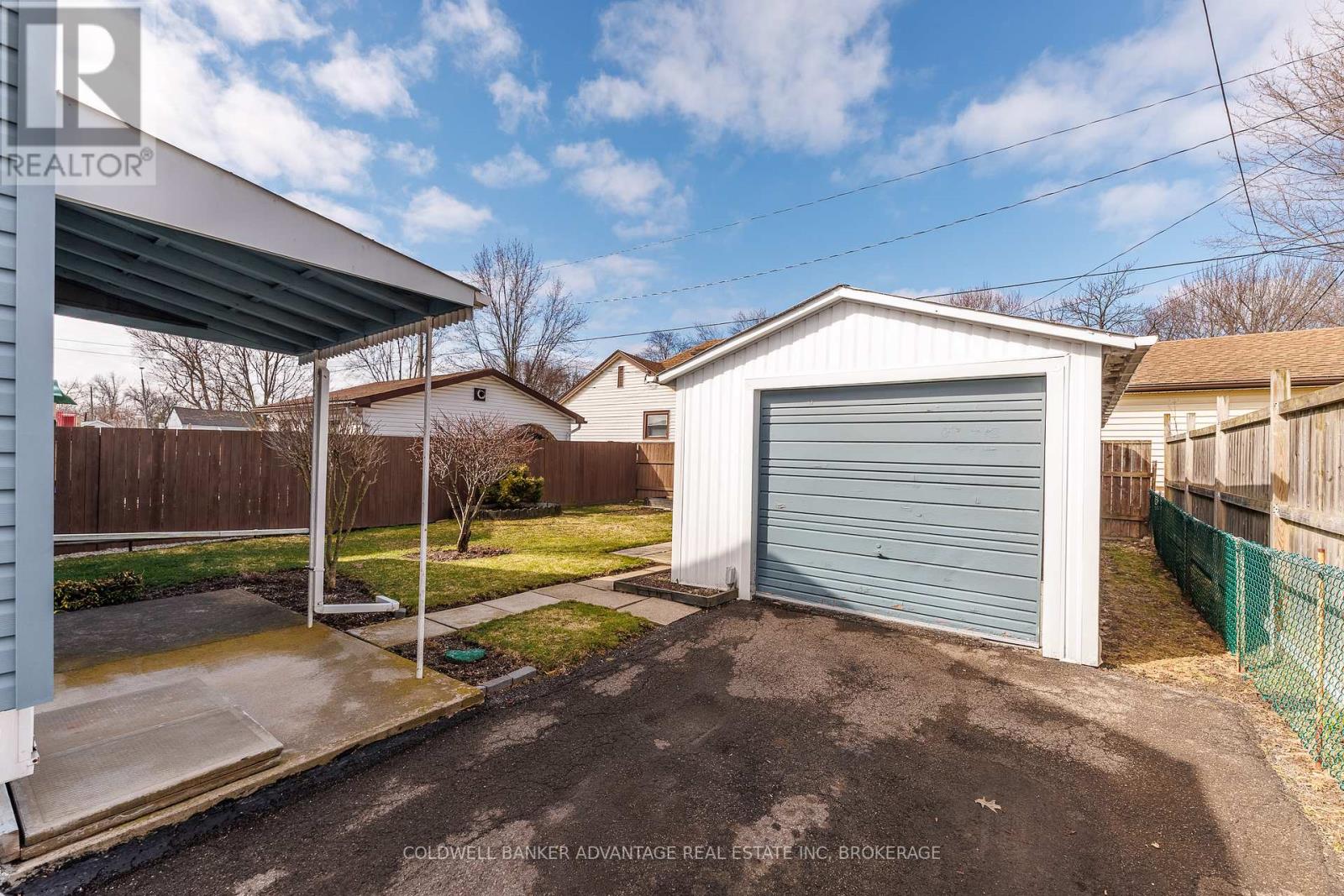 79 Dunkirk Road, Welland, Ontario  L3B 2N7 - Photo 7 - X12931290