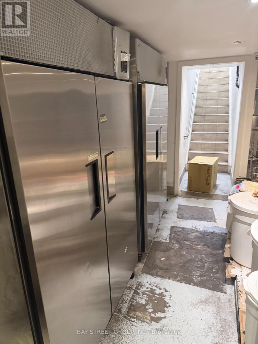 5315 Yonge Street, Toronto, Ontario  M2N 5R4 - Photo 16 - C12931288