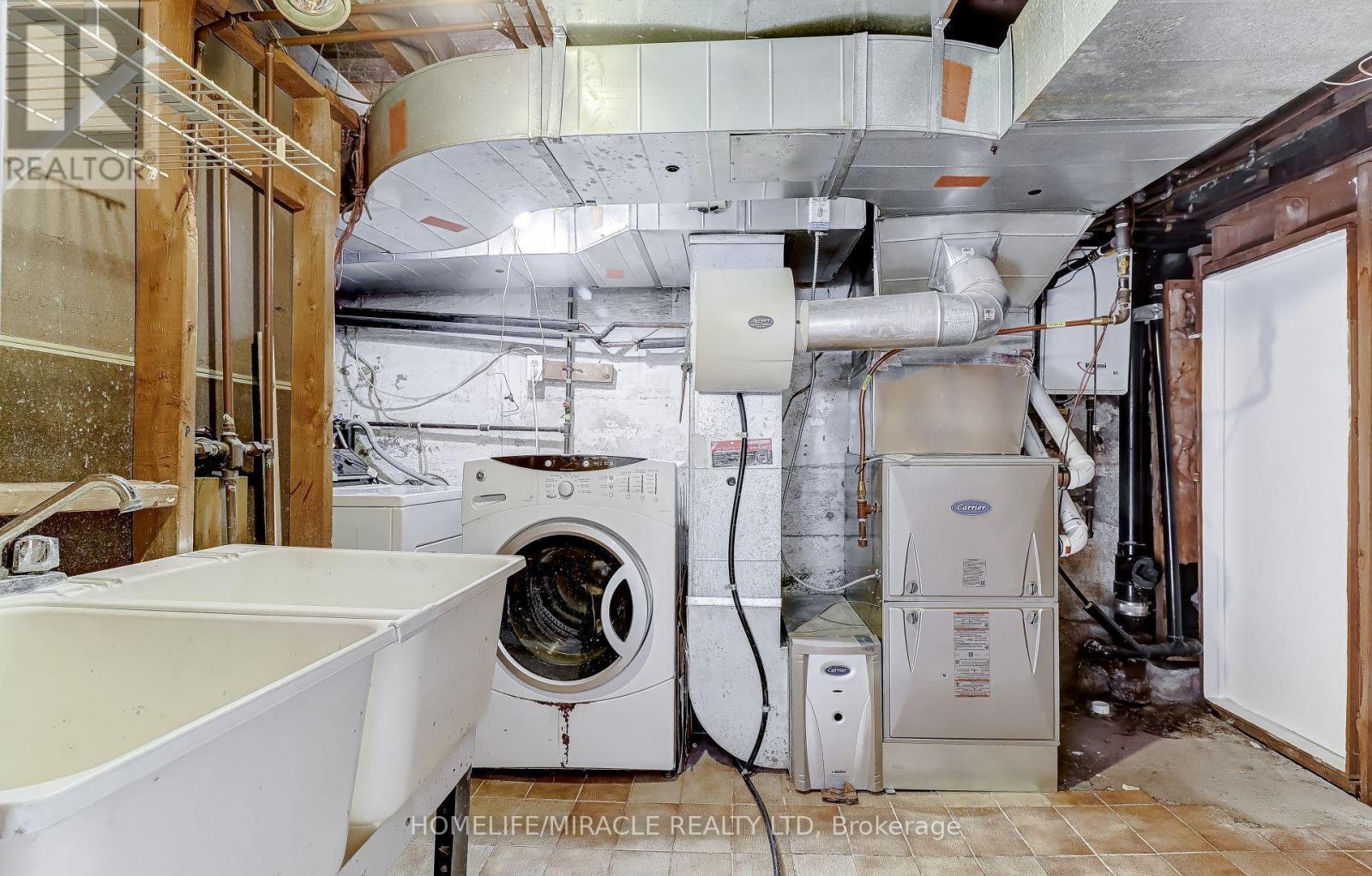 8243 Kipling Avenue, Vaughan, Ontario  L4L 2A5 - Photo 23 - N12929498