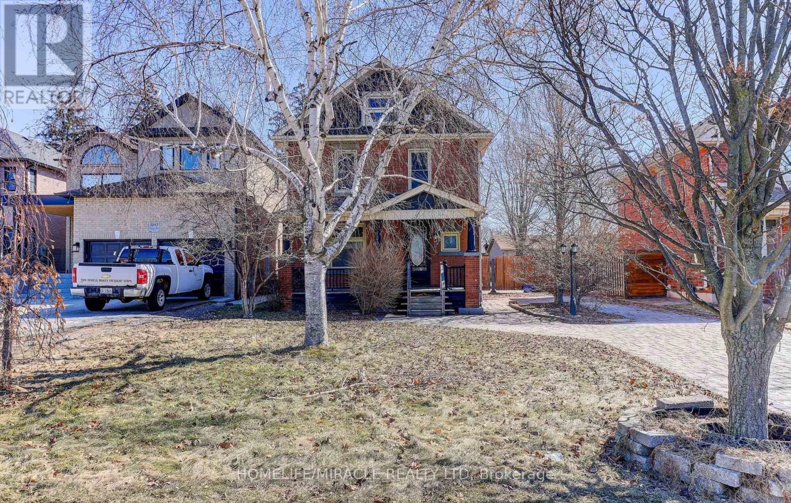 8243 Kipling Avenue, Vaughan, Ontario  L4L 2A5 - Photo 3 - N12929498