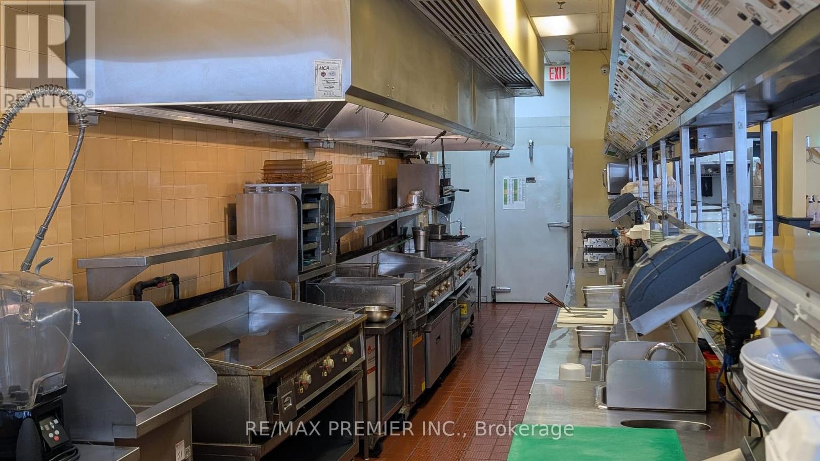 46/47 - 10909 Yonge Street N, Richmond Hill, Ontario  L4C 3E3 - Photo 8 - N12931292