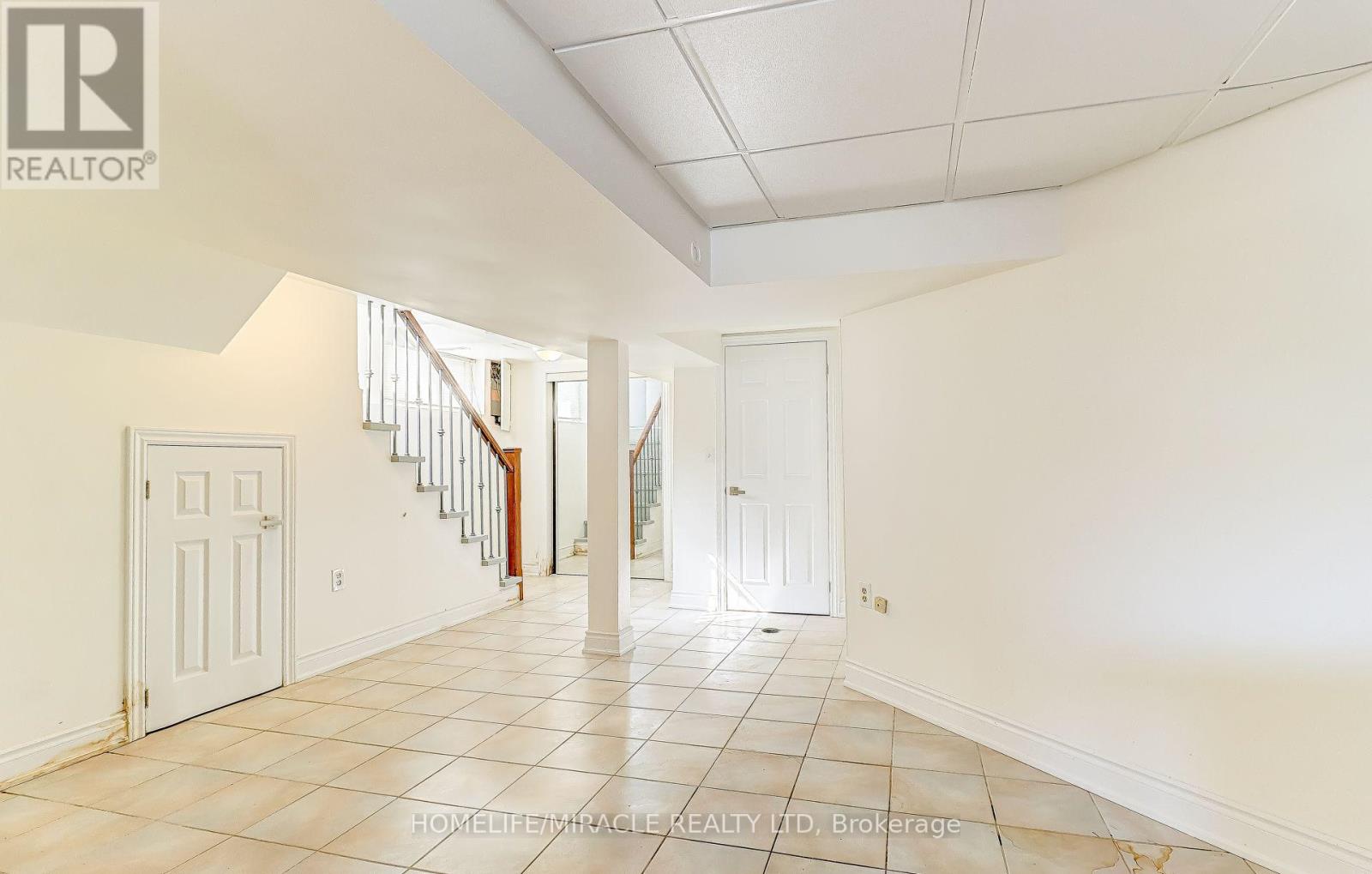 8243 Kipling Avenue, Vaughan, Ontario  L4L 2A5 - Photo 21 - N12929498