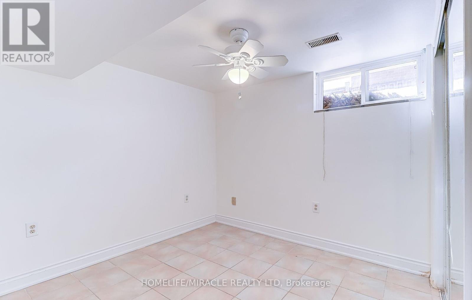 8243 Kipling Avenue, Vaughan, Ontario  L4L 2A5 - Photo 19 - N12929498