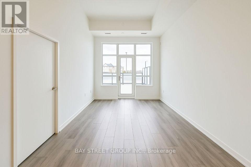 130 - 395 Dundas Street W, Oakville, Ontario L6M 5R8 - Photo 3 - W12931296