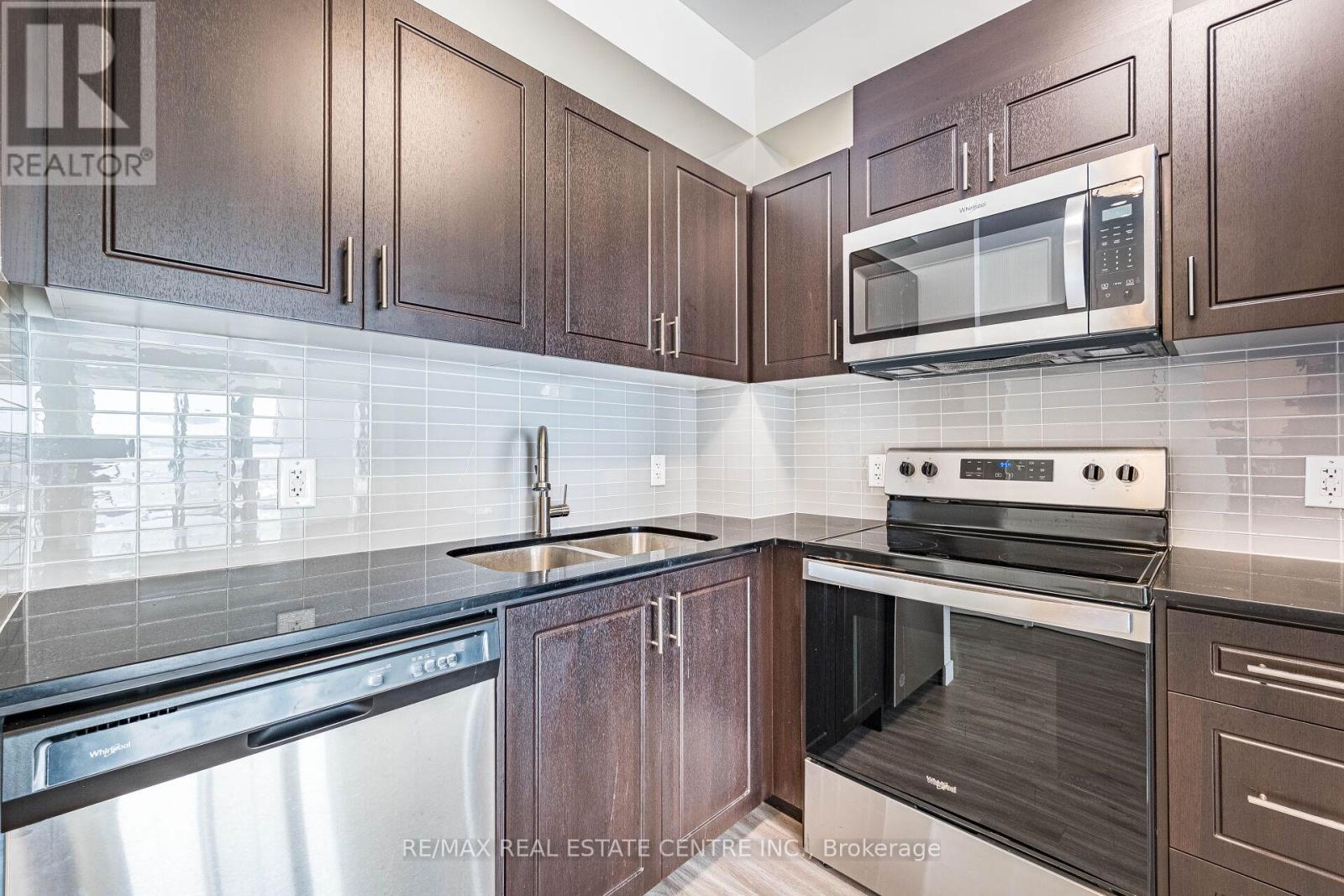 1007 - 128 King Street N, Waterloo, Ontario N2J 2X9 - Photo 13 - X12931268