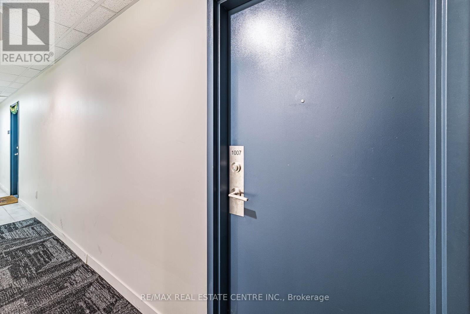 1007 - 128 King Street N, Waterloo, Ontario N2J 2X9 - Photo 7 - X12931268