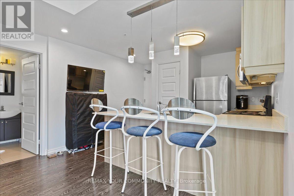 1105 - 158 King Street N, Waterloo, Ontario N2J 0E5 - Photo 14 - X12931274