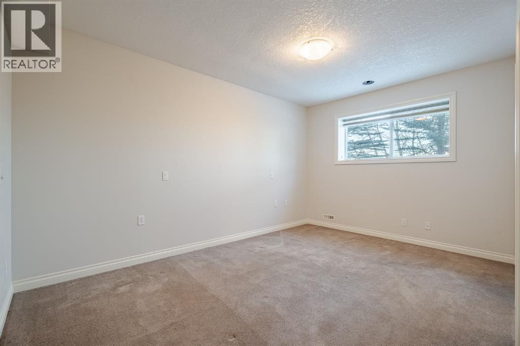 14 Discovery Woods Villas Sw, Calgary, Alberta  T3H 5A6 - Photo 35 - A2273726