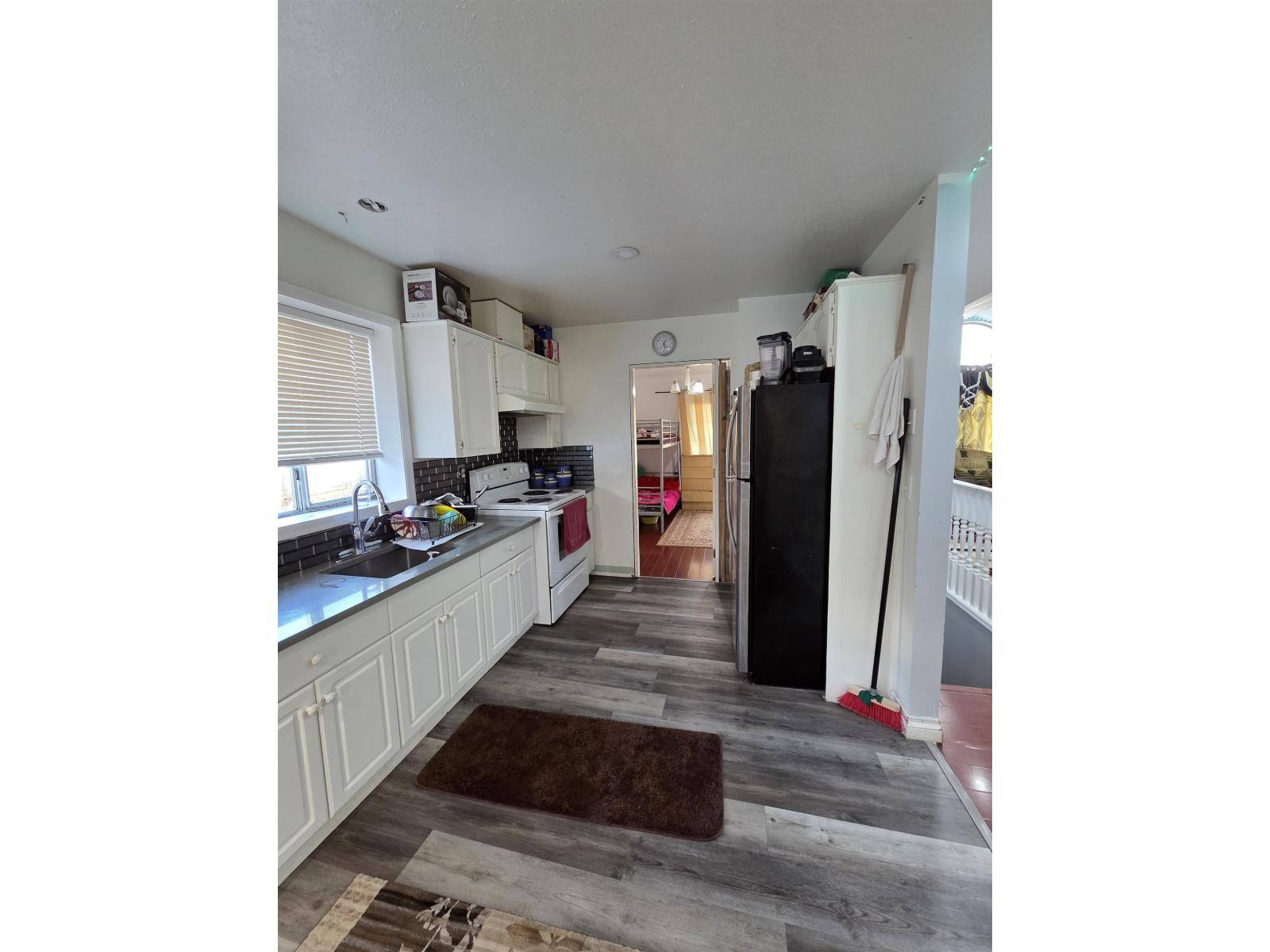 8167 Cedar Street, Mission, British Columbia  V2V 3N3 - Photo 8 - R3104438