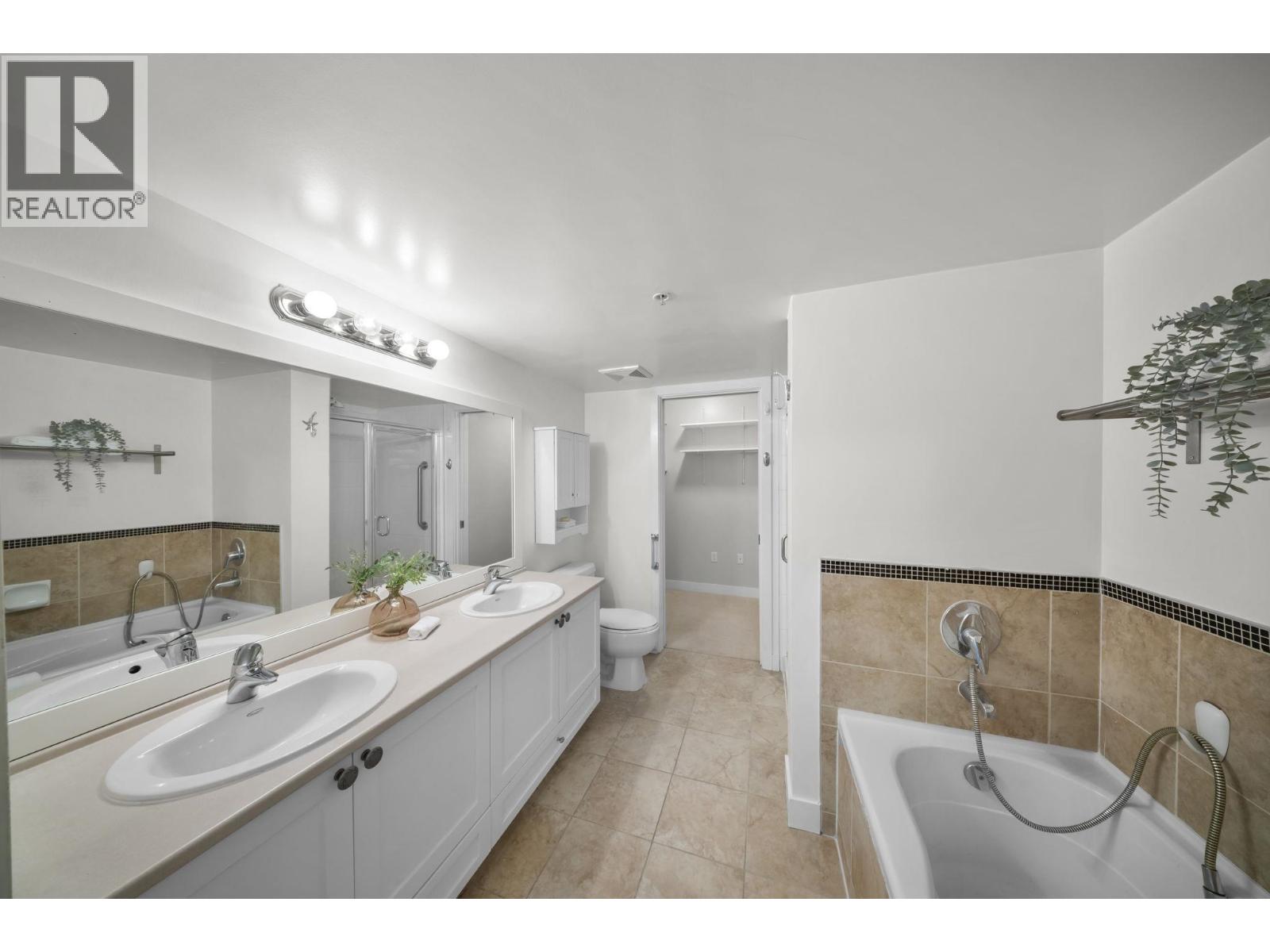 120 19677 Meadow Gardens Way, Pitt Meadows, British Columbia  V3Y 0A2 - Photo 17 - R3104451