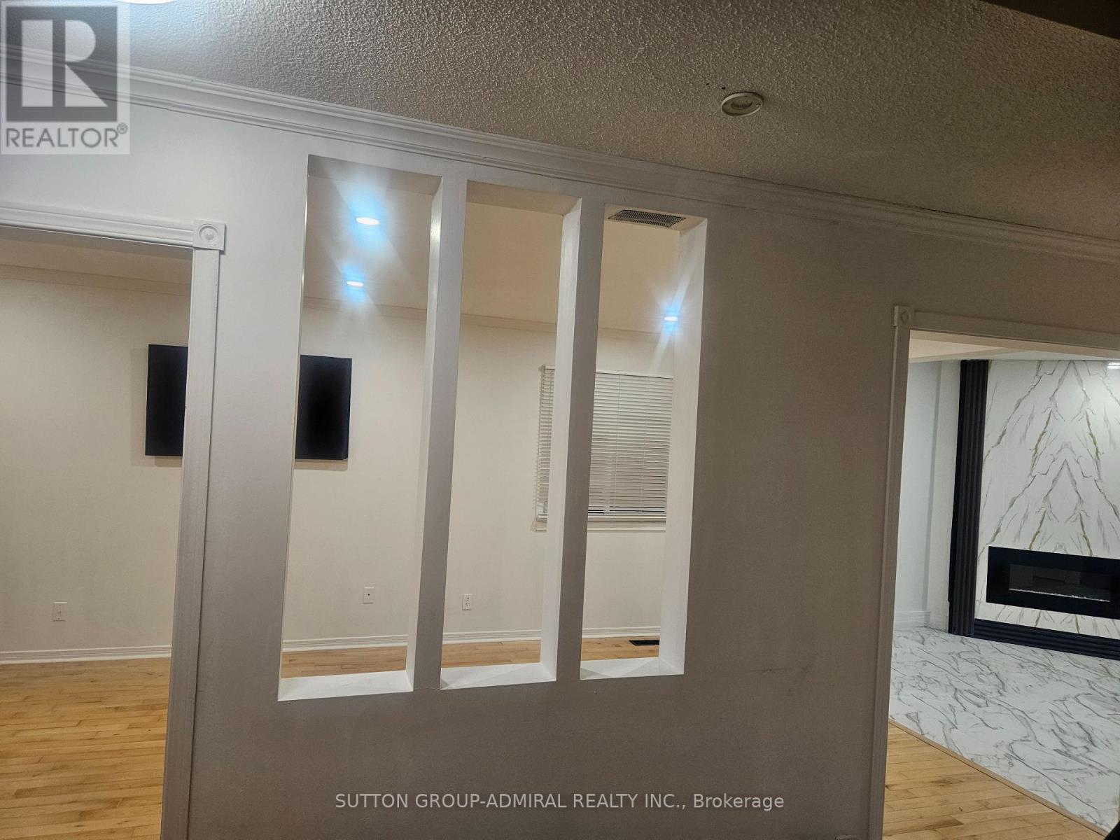 32 Magani Drive, Bradford West Gwillimbury, Ontario  L3Z 2S7 - Photo 4 - N12796652