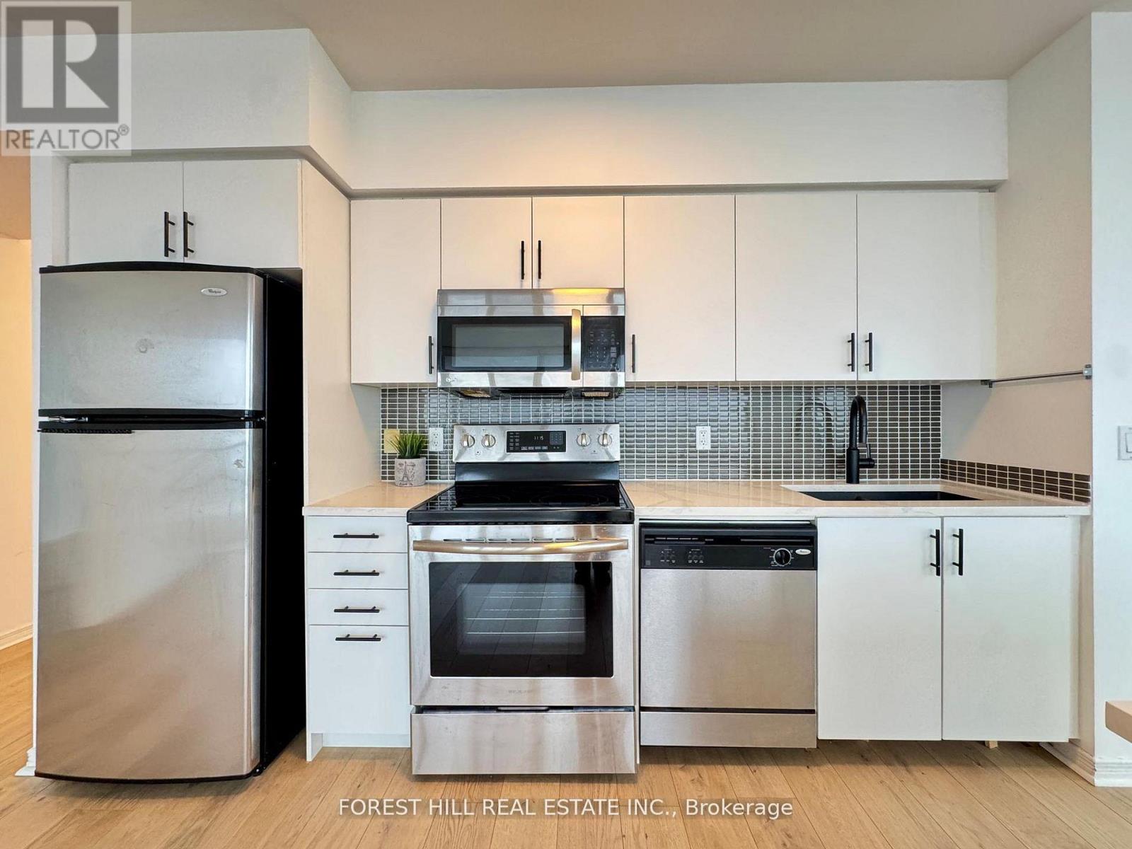 1806 - 2240 Lake Shore Boulevard W, Toronto, Ontario  M8V 0B1 - Photo 10 - W12928216