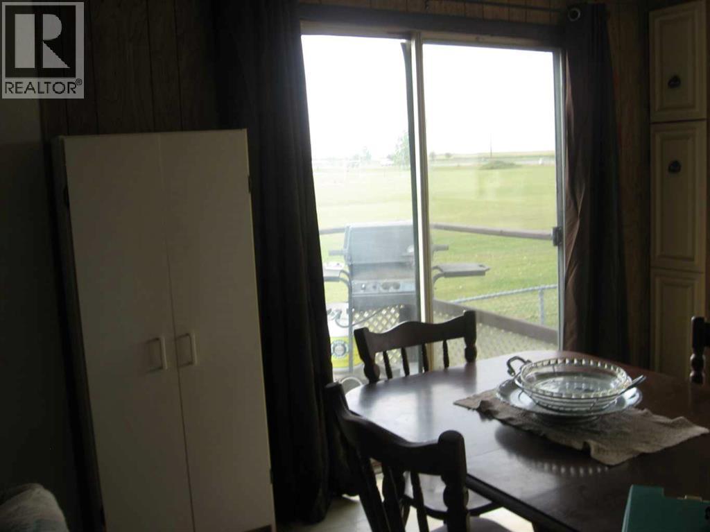 11, 5853 4 Street W, Claresholm, Alberta  T0L 0T0 - Photo 2 - A2252864